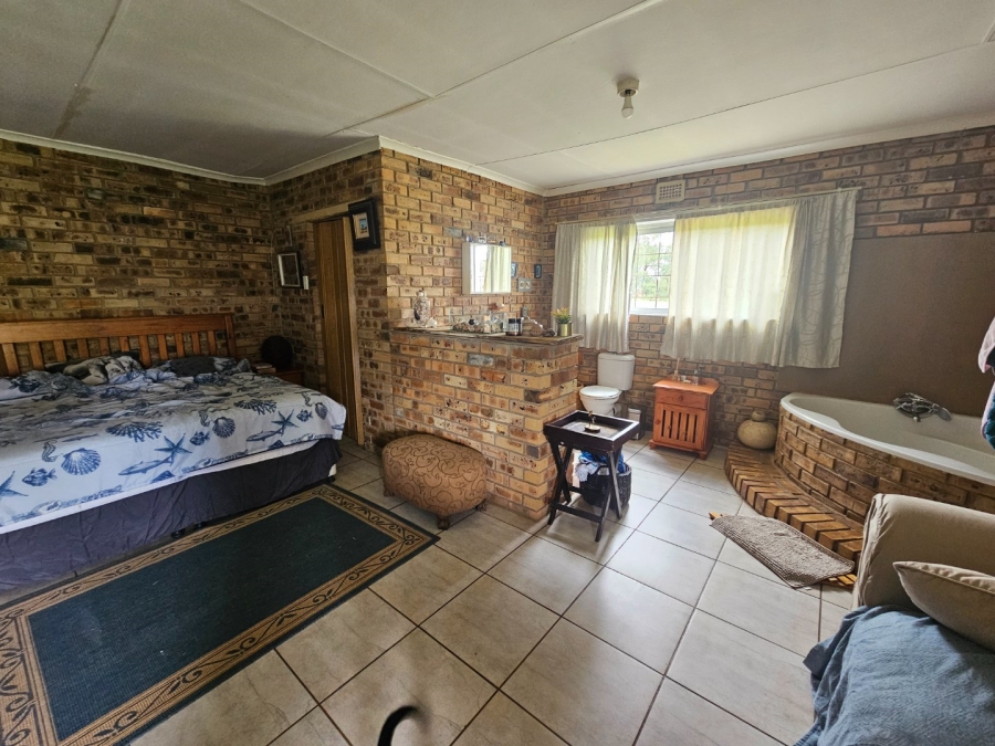 8 Bedroom Property for Sale in Potchefstroom Rural North West